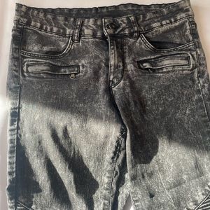 textured legs black and grey jeans with pockets and zippers